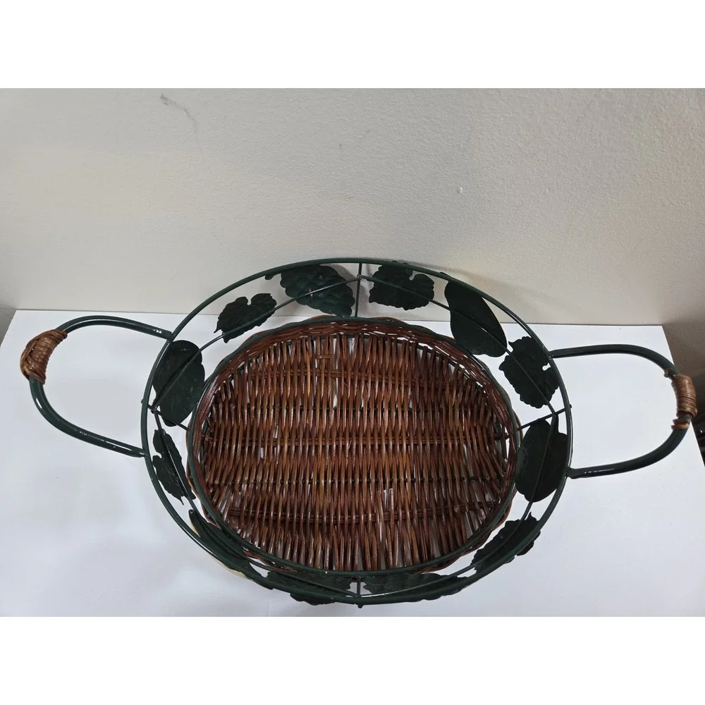 Vtg Pair Metal & Wicker Nesting‎ Baskets W/Fruit Detail & Handles Oval Shape